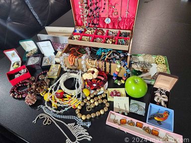Auction 116282 (2 of 4)