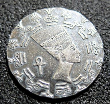 MaxSold Auction: This online auction features sterling silver jewelry, loose gemstones, collector tokens, vintage jewelry, watches, coins and much more!