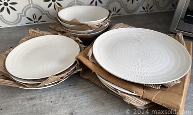 MaxSold Auction: This online auction includes clothing, accessories, garden arch, linens, Legos and other toys, tools, hardware, seasonal decor, craft supplies, roller wheel, shelving, fridge bins and other kitchenware, packing cubes, Vivitar security cameras and other electronics, piggy bank, recordable storybook, dry erase calendars, magnetic screen door and many more!