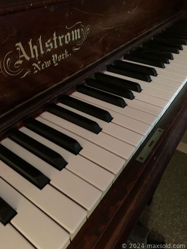 Auction 107670 (1 of 4)