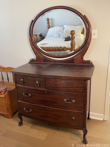 MaxSold Auction: This online auction features furniture such as a mahogany dining table, pine table, bench, pine wardrobe, coffee table, vintage sofa, vintage china cabinet, vintage curio cabinet, rattan couch, secretary’s desk and others, vintage Willis & Co. piano, napkin rings, Bowring pasta bowls, silverplate, vintage teacups, lighting fixtures, Thomson pottery, Clewell Cantono cups, Mexican pottery, decor, clothing, wall art, frog collection, brassware, wood and leg spindles, tools, French door, skates, Char-Broil grill and much more!