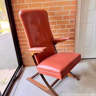 MaxSold Auction: This online auction features rain lamp, drum table, MCM leopard lamp, art glass, vintage Lustreware, vintage female head busts, cookie jar, craft supplies, vintage Japanese paper art kits, vintage Tupperware, sewing machine, and much, much, more!!!n