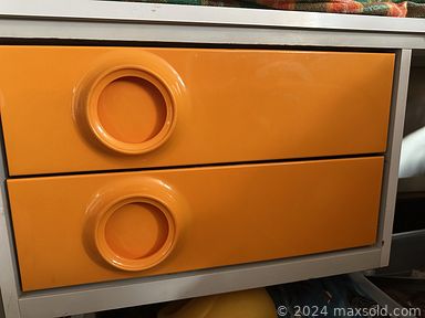 MaxSold Auction: This online auction features vintage Genie lamps, vintage tabletop hockey game, Inuit carving, MCM iron & glass tables, perfume bottle, art glass, sports collectibles, vintage lighters, vintage jewelry, vintage cameras, vintage trains, MCM planter light, vintage slag glass, vintage glass Christmas ornaments, Legos, art pottery, and much, much, more!!!