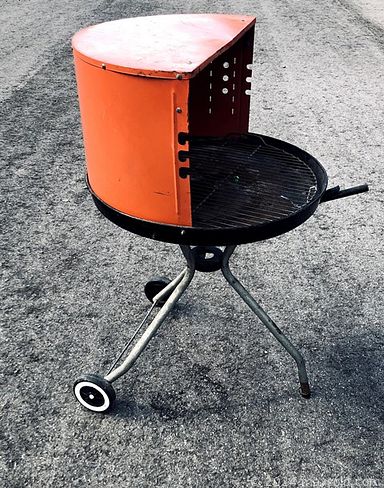 MaxSold Auction: This online auction features vintage Pyrex, cowboy boot figurine collection, vintage folding bikes, area rug, office supplies, jewelry, vintage lederhosen, Singer sewing machines, insulators, vintage pottery, vintage toys, vintage books, vintage glass ornaments, steel wine barrel rings, antique tube radio, Irish dance shoes, Legos, teacup/saucer sets, vinyl records, laser discs and much more!