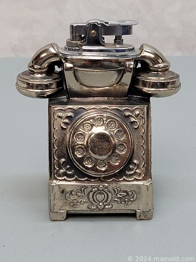 MaxSold Auction: This online auction features Giuseppe Armani figurine, table lighter, S & P shakers, vintage “I’m Spice” set, milk glass, oil lamp, stereo components, collectible plates, Indiana glass, mechanical coin bank, vintage toys, DVDs, bar mirrors, Legos, vintage Pyrex, and much, much, more!!!