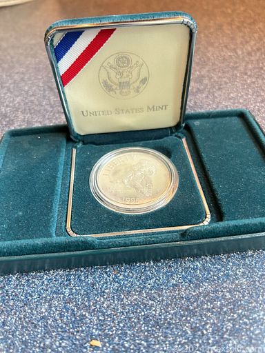 Auction 114335 (2 of 4)