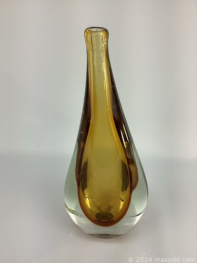 MaxSold Auction: his online auction features RJ Homier prints, John Tim print, vintage stained glass panel, framed poster prints, vinyl records, teacup/saucer sets, video games, coins, banknotes, art glass, vintage cast iron bank, metal sculptures, speakers, fabric, games, art supplies, yard art, collector plates, and much, much, more!!!