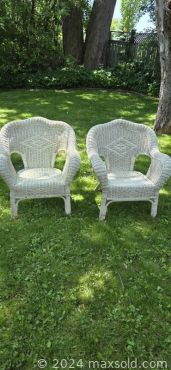 MaxSold Auction: This online auction includes furniture such as an MCM bookcase, apothecary cabinet, Gallinera style bench, rocking chair, side table, Queen Anne writing desk, Broyhill style bedframe, sideboard, mahogany chairs, ironwood altar table and others, kitchenware, small kitchen appliances, Royal Vale, Aysnley, Grafton and other china, jewelry, accessories, Coromandel screen, decor, garden tools, pottery, apothecary bottles, wall art, baskets, lamps, mirror, seasonal decor, vintage games, tools, Thai spirit house and many more!