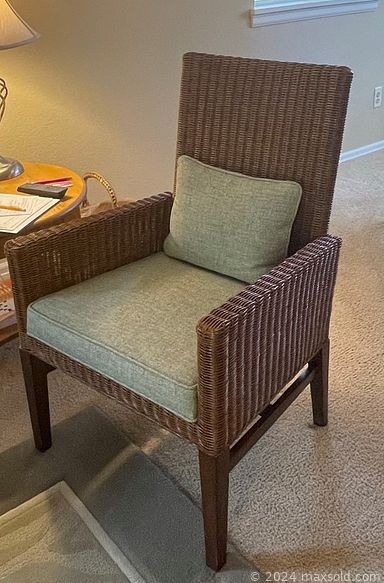 MaxSold Auction: This online auction features small kitchen appliances, butcher block cart, bedroom furniture, metal room divider, vacuums, area rug, yard tools and much more!