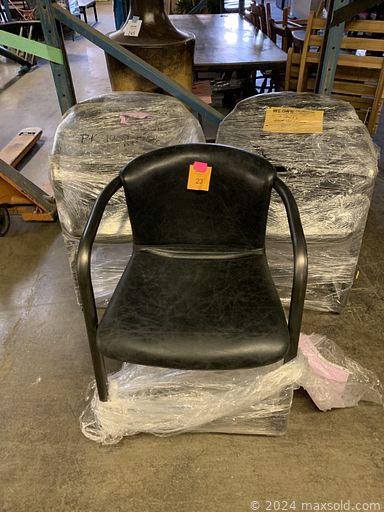 MaxSold Auction: This online auction features home décor such as black chandeliers, framed wall art, blinds, table and floor lamps, mirrors, and light fixtures, furniture such as tables, chairs, shelving, display cases, and bedframes, musical instruments such as a koto and much more!