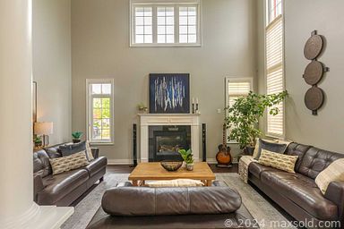 Auction 113911 (3 of 4)