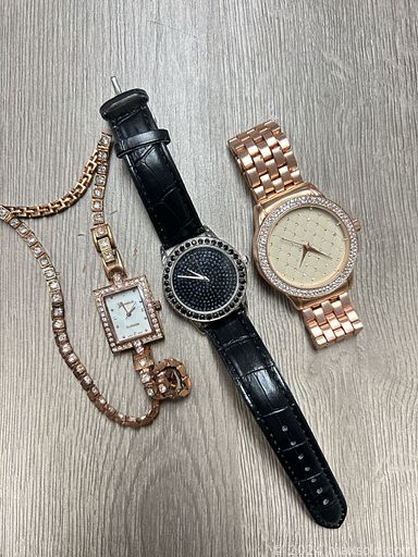 MaxSold Auction: This online auction features mega con trading cards, watches, Nascar collectibles, jewelry armoire, fishing gear, costume jewelry, porcelain dolls, NIB sit/stand desk, sewing machine, cedar chest, mobility aids, dresser mirrors, Disney collectibles, stamps, DVDs, clothing & footwear, NASA collectibles, and more!\n