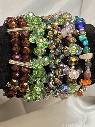 MaxSold Auction: This online auction features gemstone jewelry, pearl jewelry, sterling silver jewelry, vintage locket, costume rings, pocketwatch, charm, jade jewelry, watches and more!!