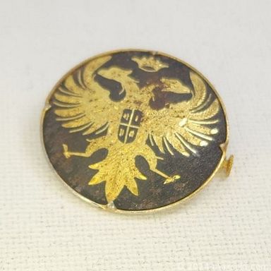 MaxSold Auction: This online auction includes gemstones, jewelry, accessories, vases, trinket boxes, vintage Vittorio Tessaro and other figures, headboards, children’s scooter, weighing scales, garden decor, garden claw, metal birdhouse, Floureon microphone, watch parts, vintage pens, Crokinole board, game table and many more!