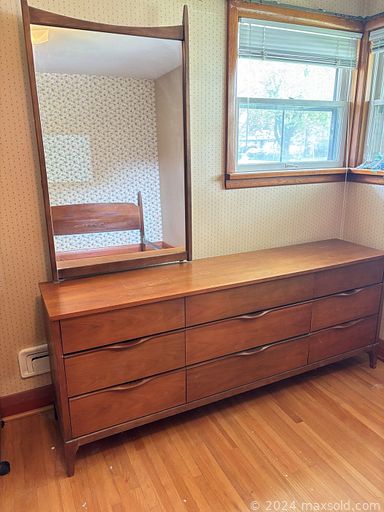 Auction 109077 (3 of 4)