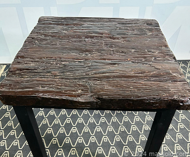 MaxSold Auction: This online auction includes Aynsley and other china, jewelry, accessories, wool rugs, candelabra, light fixtures, lamps, blue and white ceramics, Royal family memorabilia, vases, Rogers silverplate cutlery, furniture such as chairs, bar stools, stools, wood table and much more!