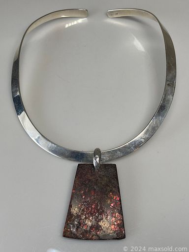 MaxSold Auction: This online auction features sterling silver and semi precious stone jewelry like finger ring, pendants, bracelet, earrings, necklace charms, pearl jewelry, collection of genuine coloured pearls, collection of genuine gemstones, collection of loose gemstones and much more.