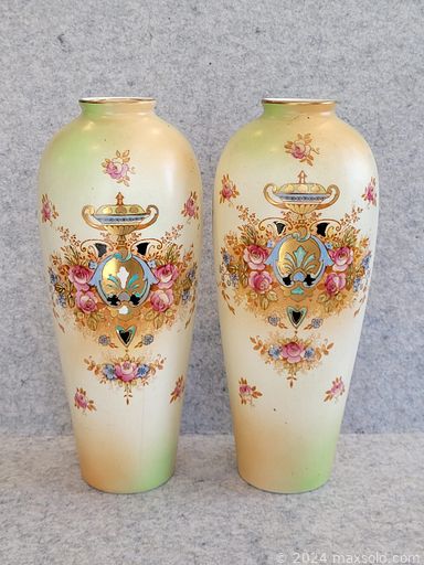 MaxSold Auction: This online auction features vintage toys, vintage watches, antique jade carvings, vintage Asian wood box, teacup/saucer sets, cast iron hooks, vintage door knobs, and much more!!