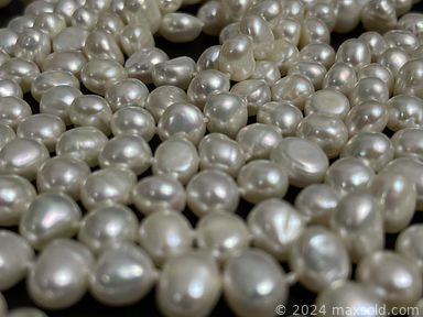 MaxSold Auction: This online auction features an antique expandable table, Christmas set, antique Erhu, vintage pearls, clarinet, guitar, original oil paintings, set of Evesham English porcelain, Asian teapot and cup set, flatware set, antique wooden viewer, vintage wooden toolbox and much more!