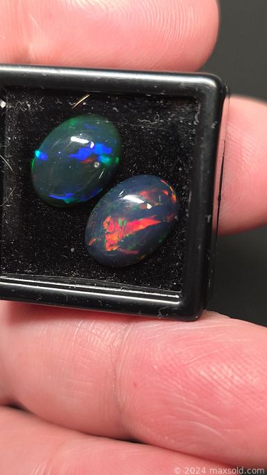 MaxSold Auction: This online auction features Moissanite jewelry and loose gemstones such as opals, sapphires, rubies, sphenes, tanzanites, topaz, citrines, garnet, emeralds, zircons, aquamarines, tourmalines, moonstone, amethysts, and more!