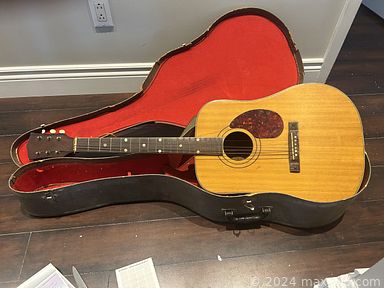 MaxSold Auction: This online auction features home electronics, micro drone, small kitchen appliances, curio cabinet, decanter, exercise equipment, guitar, vinyl records, collector plates, bikes, and more!!