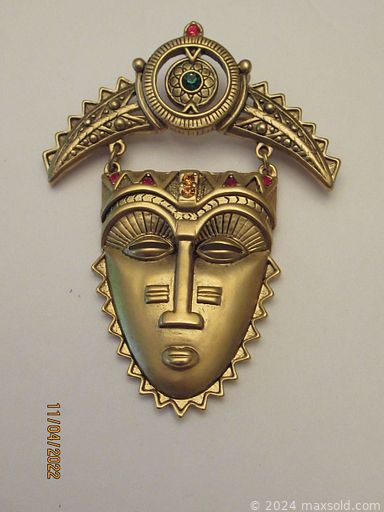 MaxSold Auction: This online auction features jewelry such as sterling silver earrings, sapphire pendant, tourmaline necklace, Murano glass, artisan brooches and much more!