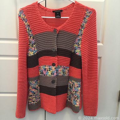 MaxSold Auction: This online auction features vintage jewelry, 26” Insignia TV, vintage curio cabinet, women’s clothing, table lamps, handbags, side table, solar path lights and much more!