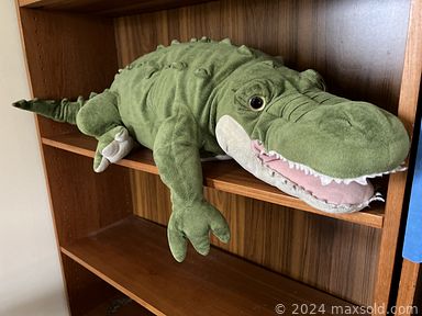 MaxSold Auction: This online auction features garden art, wooden wall mask, area rug, TVs, upright piano, sectional sofa, live plants, Asian style cabinets, small kitchen appliances, space heaters, shelving units, office supplies, men’s clothing, violin, metal art, fireplace heater, printer, guitar, coins, banknotes, vintage desk, Sentry safe, fitness gear, home health aids, power & hand tools, chain saw, snow thrower, yard tools, patio furniture, planter pots, and much, much, more!!!