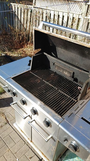 MaxSold Auction: This online auction features outerwear, signed & numbered prints, vintage children’s books, teacup/saucer sets, TVs, oil lamp, vinyl records, milk glass, vintage Pyrex, Josef figurines, novelty teapots, insulators, small kitchen appliances, toys, S & P collection, quilts, jewelry cabinet, vintage clothing, fabric, office supplies, printer, PenDelfin collection, sewing machine, BBQ grill, golf clubs, ladders, chest freezer, power & hand tools, garden tools, telescope, camping gear, Nippon, Kutani, & Satsuma style dishes, Jadeite, snack sets, and much, much, more!!