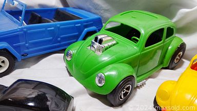 MaxSold Auction: This online auction features Magic the Gathering cards, vintage toys, Pokemon collectibles, Star Wars collectibles, rock band t-shirts, vinyl records, guitar, Skylanders characters, Legos, craft jewelry, vintage Barbies & clothes, collectible radios, and much more!!