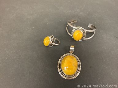 MaxSold Auction: This online auction features perfume bottles, teacup/saucer sets, vintage leather carafes, sports trading cards, vintage tins, video game systems, vintage Pyrex, seed pearls, vintage jewelry, amber jewelry, turquoise jewelry, costume jewelry, Toby mugs, Royal Doulton figurines and much more!!