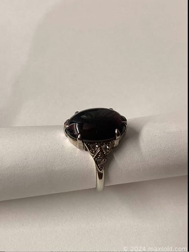 MaxSold Auction: This online auction features a 1993 Cadillac Allante, gold and diamond jewellery, costume jewellery, vintage Asian artifacts, trinket boxes, vintage silver spoons, coins, Mexican silver jewellery,  objet de vertu, and much, much more! It’s a perfect opportunity to find unique gift items or treasures for reselling before the holidays.