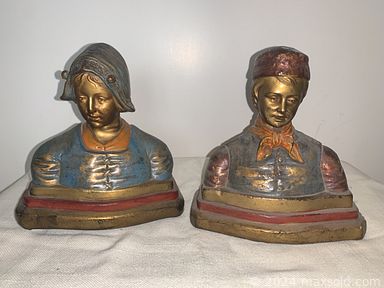 MaxSold Auction: This online auction features MCM bar cart, antique secretary desk beer steins, vintage decanters, vintage jewelry, vintage pyrex, copper molds, small kitchen appliances, exercise equipment, board games, art glass, vintage Haviland Limoges ornaments, Michigan Wolverines collectibles, Douglas Andrews art prints, Williraye Studio collectibles, Lizzie High collectible dolls, studio pottery and much more!