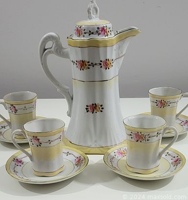 MaxSold Auction: This online auction features antique Newport pottery, Chikaramachi cups, antique Nippon cocoa pot set, cookie jar, costume jewelry, teacup/saucer sets, vintage McMaster pottery, vintage Fenton glass, new games, new beauty products, oil lamps, art glass and much more!