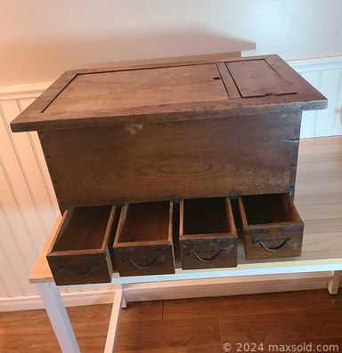 Auction 107923 (3 of 4)