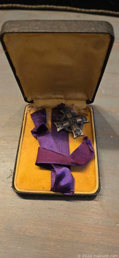 Auction 105900 (3 of 4)