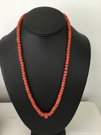 MaxSold Auction: This online auction features sterling silver jewelry, gemstone jewelry, antique jewelry, pewter jewelry, novelty jewelry, and much, much, more!!!