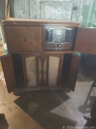 Auction 111558 (2 of 4)