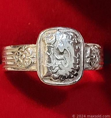 MaxSold Auction: This online auction features vintage watches, antique jade pendant, vintage jewelry, vintage brass irons, teacup/saucer sets, vintage Inuit figure, table lighter, vintage jade bangle, antique silver rings, and much, much, more!!!
