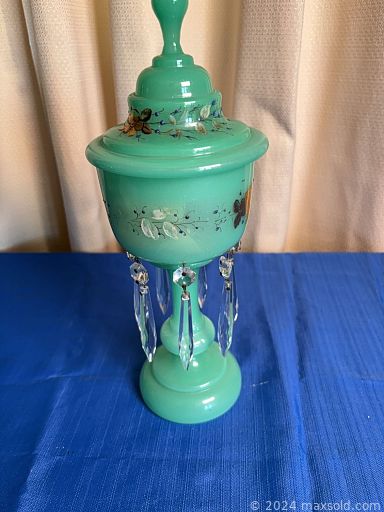 MaxSold Auction: This online auction features antique furniture, 4 poster bed, area rug, pin collection, Royal collectibles, collector spoons, Sadler teapot, DVDs, antique dolls, milk glass, collector plates, and more!