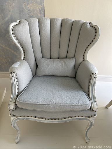 MaxSold Auction: This online auction features W. H. Bartlett prints, quilts, retro glass lamps, pet products, table lamps, bird cage, teacup/saucer sets, vintage mirrors, small kitchen appliances, armchairs, and much, much, more!!