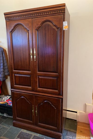 MaxSold Auction: This online auction includes Sony TV, furniture such as wood dresser, wooden armoire, dining room table and chairs, Thomasville cabinet, shelving units, and sleeper sofa, power tools, car care, books, cookware, small appliances, glassware, children’s toys, costume jewelry, home decor, Christmas ornaments, and much more!