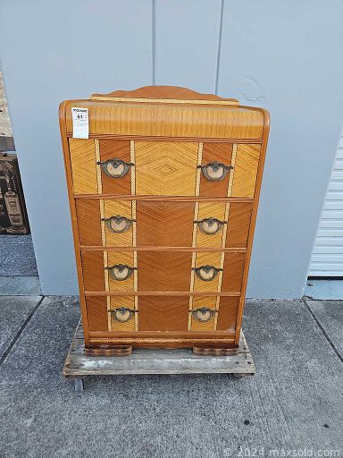 Auction 111450 (1 of 4)