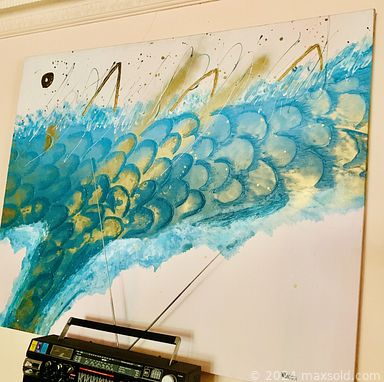 MaxSold Auction: This online auction features vintage jewelry, fine china, lamps, albums, home decor, area rugs, wood chairs, mid-century dining table with chairs, mid-century buffet, breakfront, vintage stove, cookery and much more!