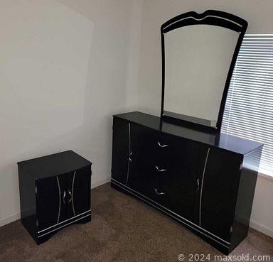 Auction 107349 (2 of 4)