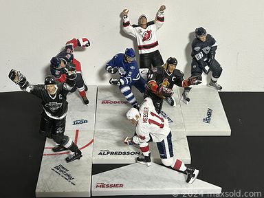 MaxSold Auction: This online auction includes Star Trek novels, banknotes, coins, sports and other trading cards, toys, vases, USB turntable, Toronto Maple Leafs memorabilia, NHL figures, hockey wine rack, jewelry, vintage buttons, construction vehicle toys, Thomas the Train, dinosaurs and other toys, vintage tins, marbles, puzzles and much more!