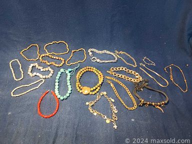 Auction 106604 (1 of 4)