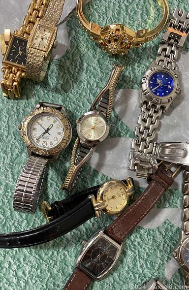 MaxSold Auction: This online auction features Royal Doulton, Lladro, Wedgwood, sterling silver, fine china, furniture such as MCM lounge chair, vanity chair, and side table, vintage lamps, vintage Italian pottery, glassware, vintage oil paintings, Epson printer, NIB Lenovo monitor and much more!