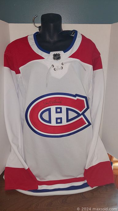 MaxSold Auction: This online Charity/Fundraising auction features new items such as Ninja Foodi, float tube, fishing gear, school supplies, Swarovski earrings, Gazebo, Scentsy warmers, and ceramic vase,  Shawna Holmlund artwork, gift certificate, collector plates, autographed Canadiens Jersey, power recliner and much more!
