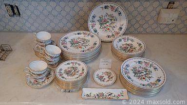 MaxSold Auction: This online auction features a Sunpan task chair, coins, Canon Pixma iP110 printer, digital projector, Playstation 3, speakers, silverplate samovar, bird decor, pottery, vintage canisters, organizing supplies, vintage snowshoes, modern oil lamps, Wedgwood, Royal Doulton and other china, wall art, clothing, accessories, books, ceramic lamps, vintage posters and much more!